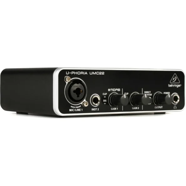Behringer UM22