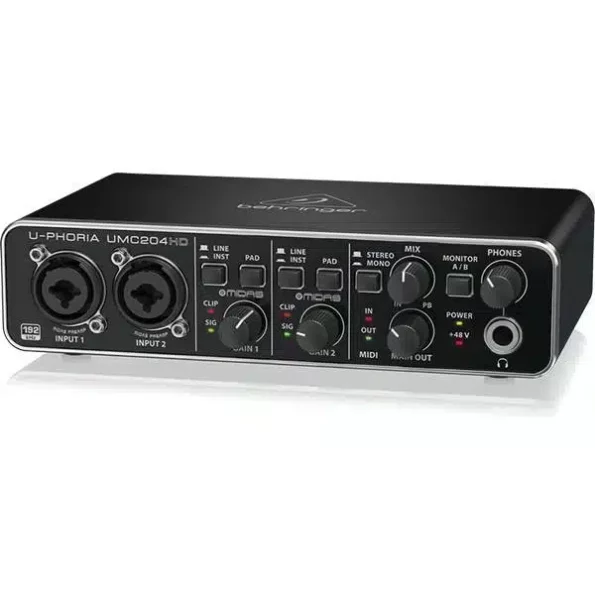 Behringer UMC204HD
