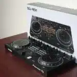 Pioneer DDJ-Rev1 unboxing