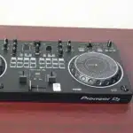 Pioneer DDJ-Rev1 Serato DJ