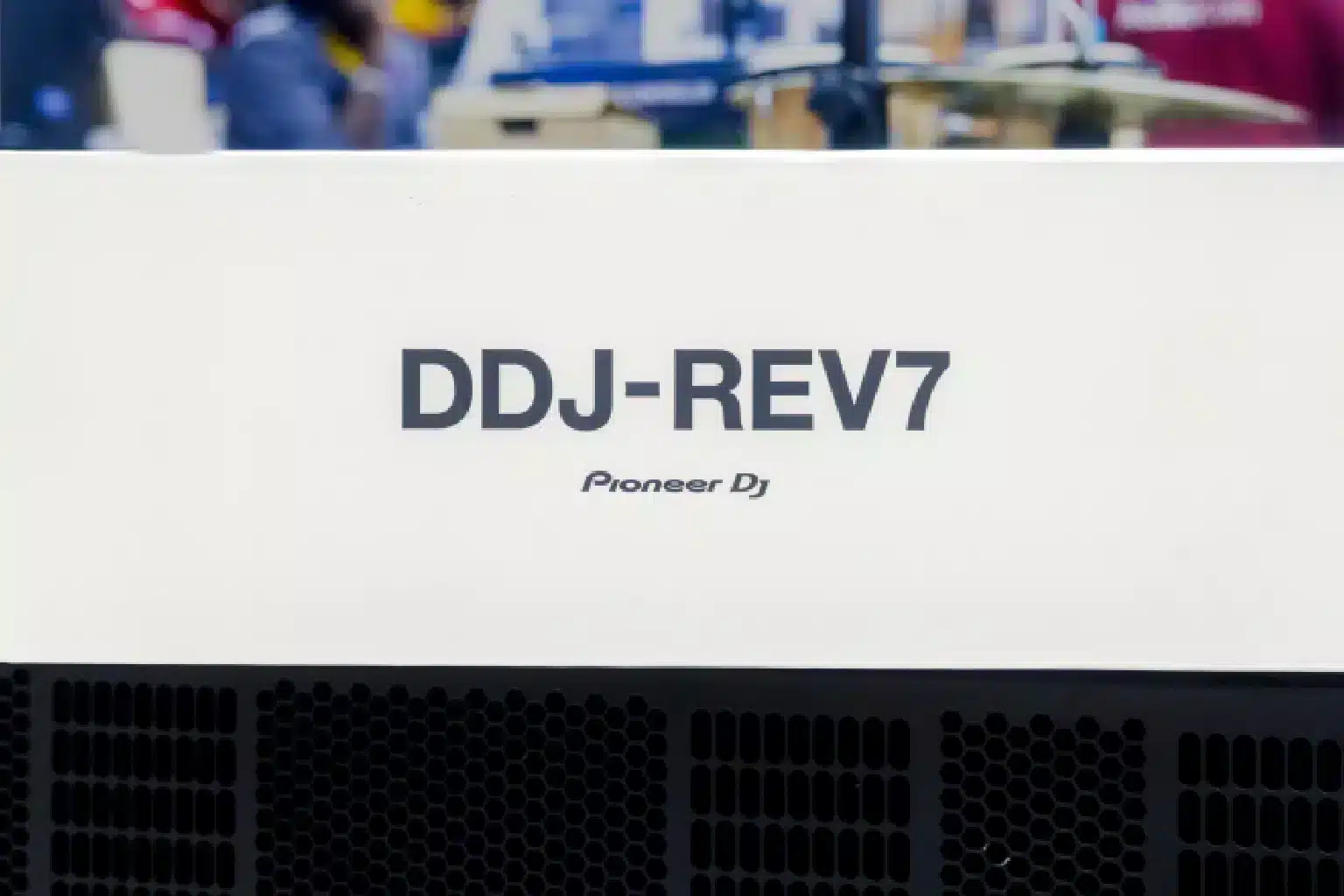 Pioneer DDJ-Rev7 Kenya, 