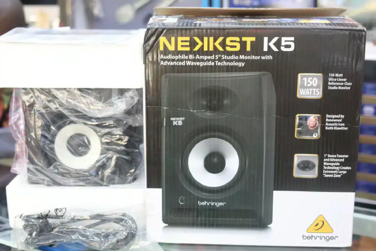 Behringer Nekkst K5 professional monitor