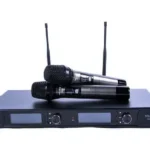 Wireless handheld microphone