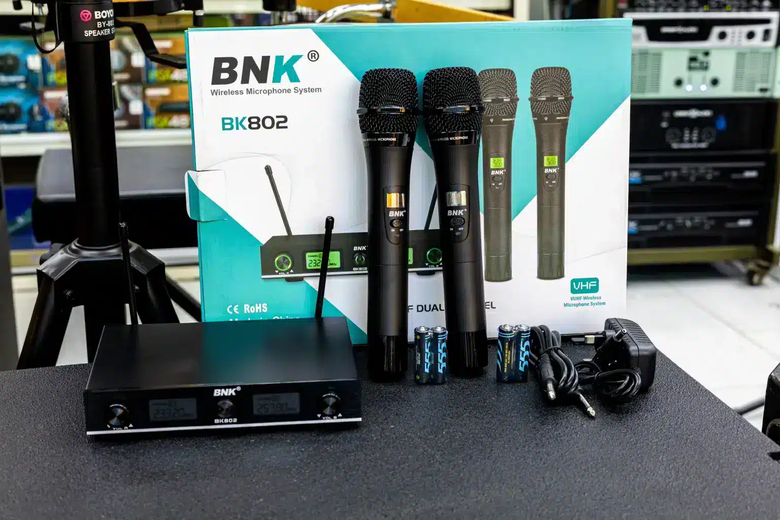 Bnk wireless Microphone music shops 