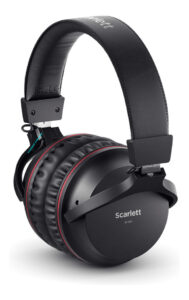 Focusrite Scarlett 2i2 bundle Kenya