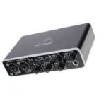 Behringer UMC 204 HD for home studio