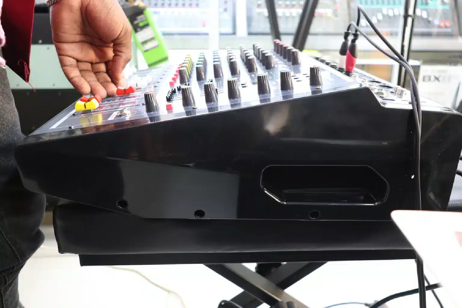 Max YA 602D USB Mixer Nairobi, 