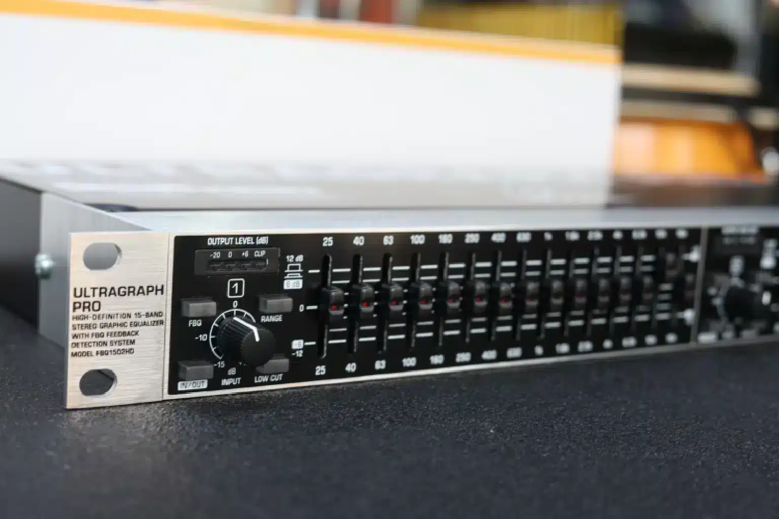behringer ultragraph pro fbq1502 equalizer 