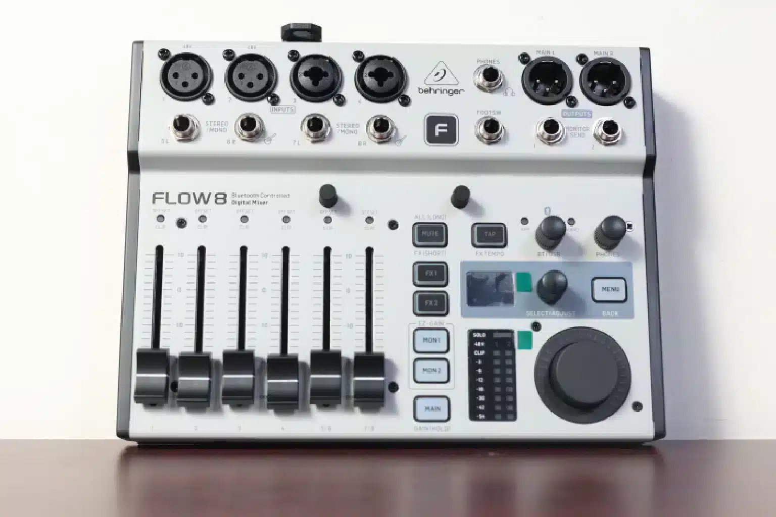 Behringer Flow 8 audio interface
