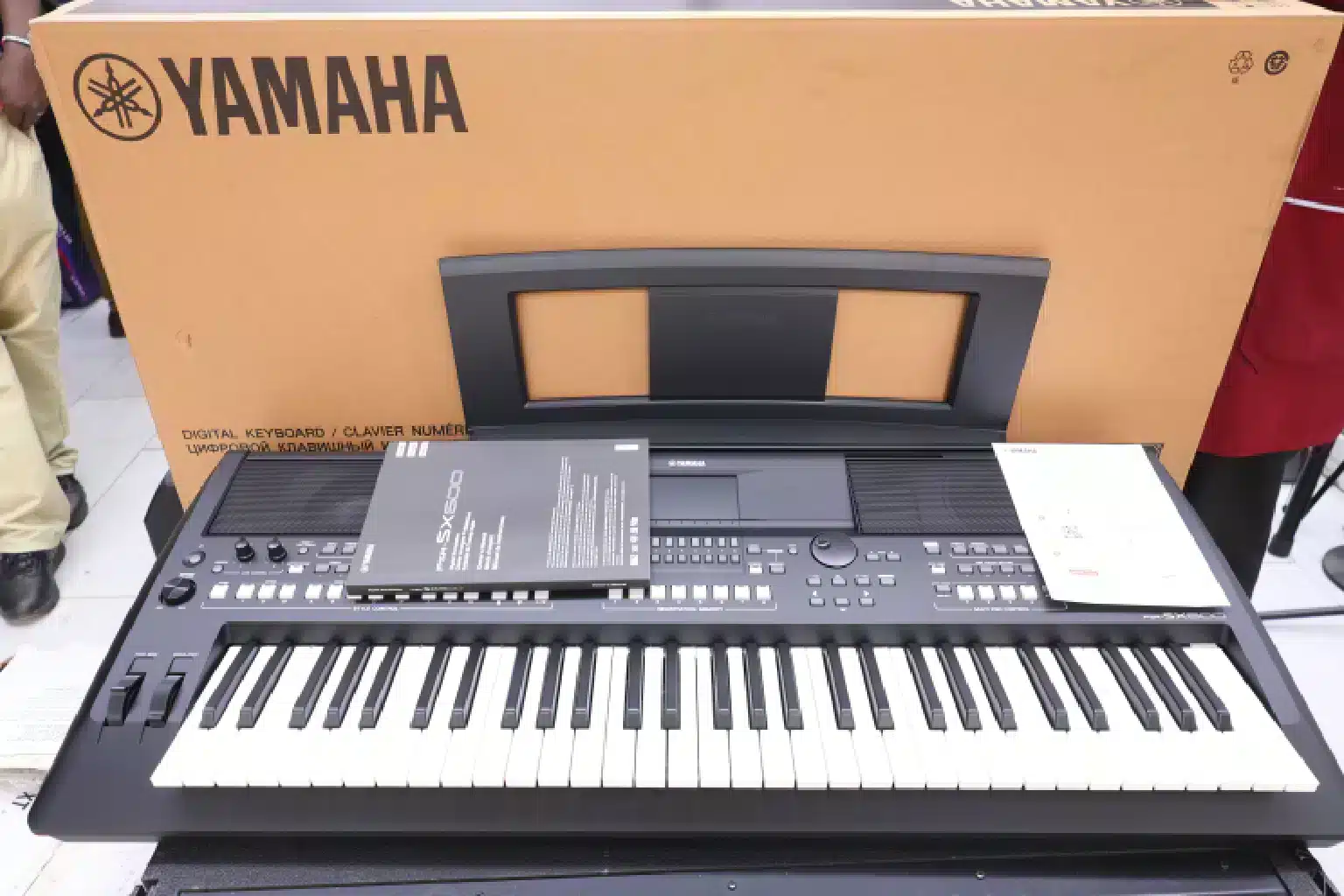 YAMAHA PSR SX 600 8