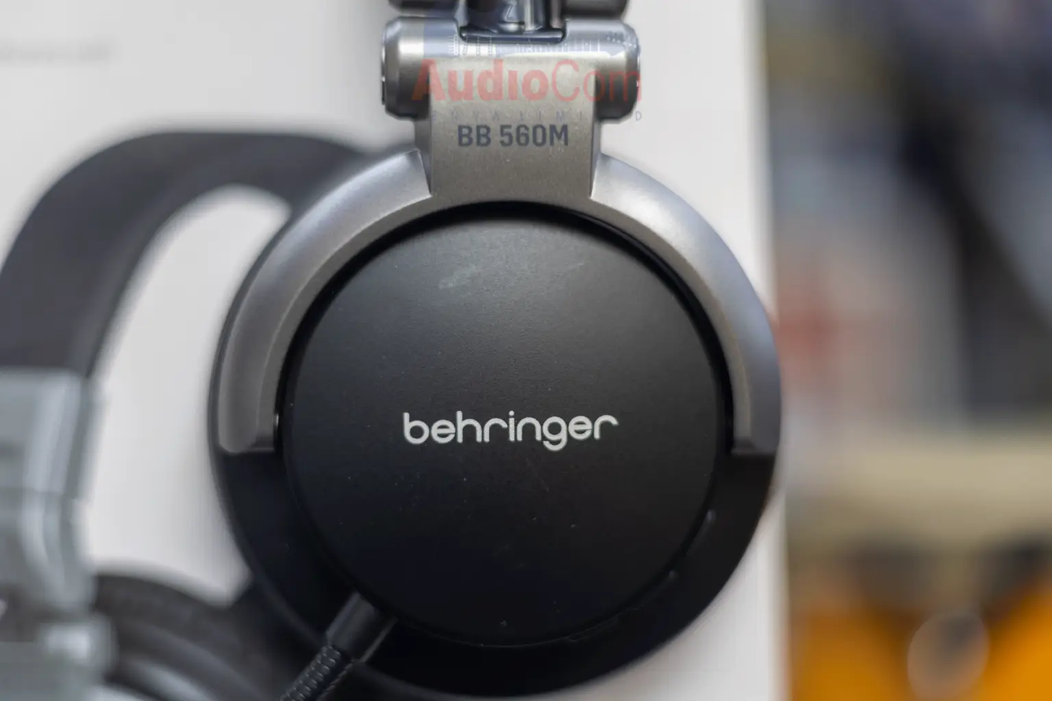 560M Behringer music shops 