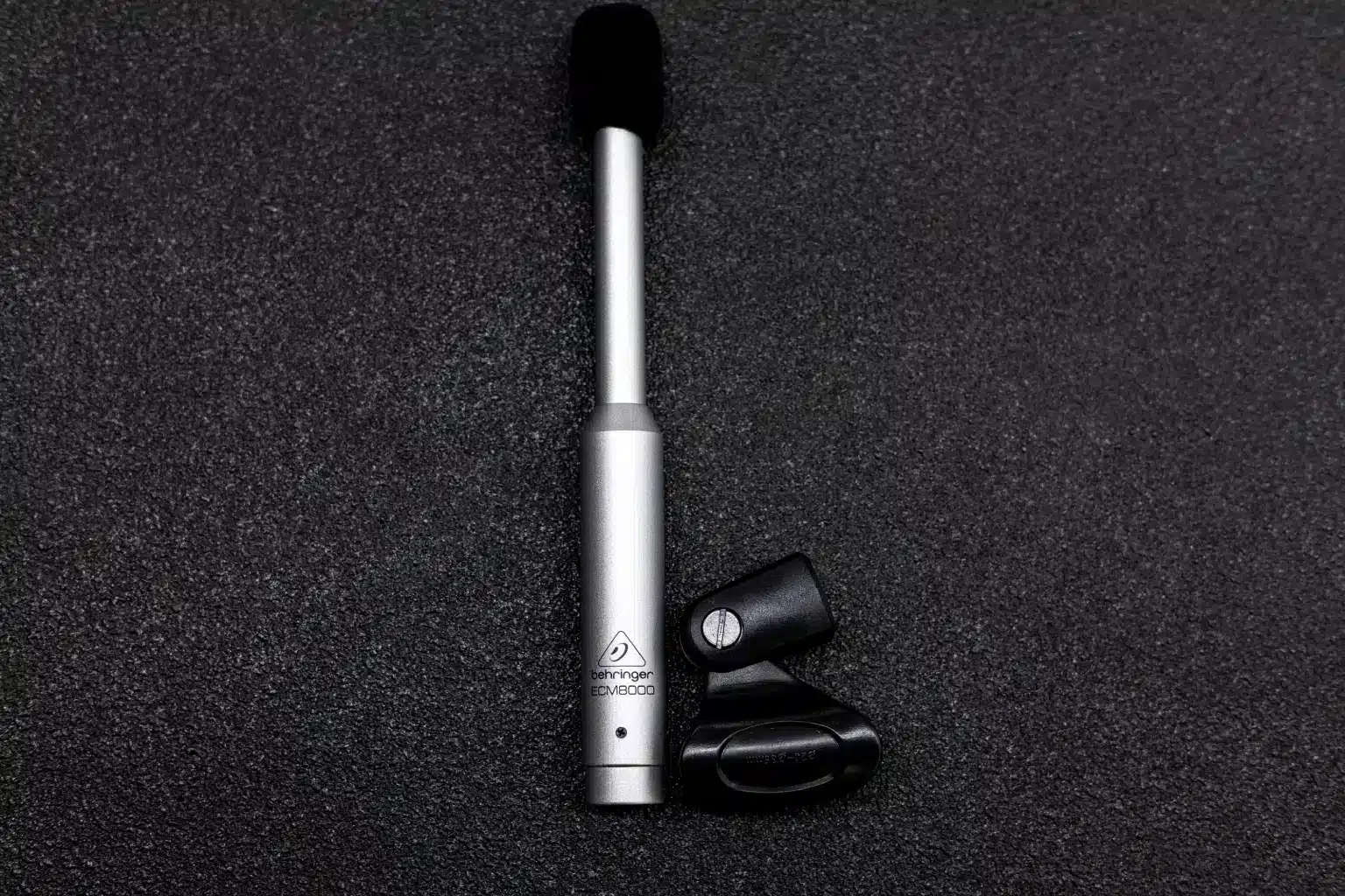 ECM8000 accuracy