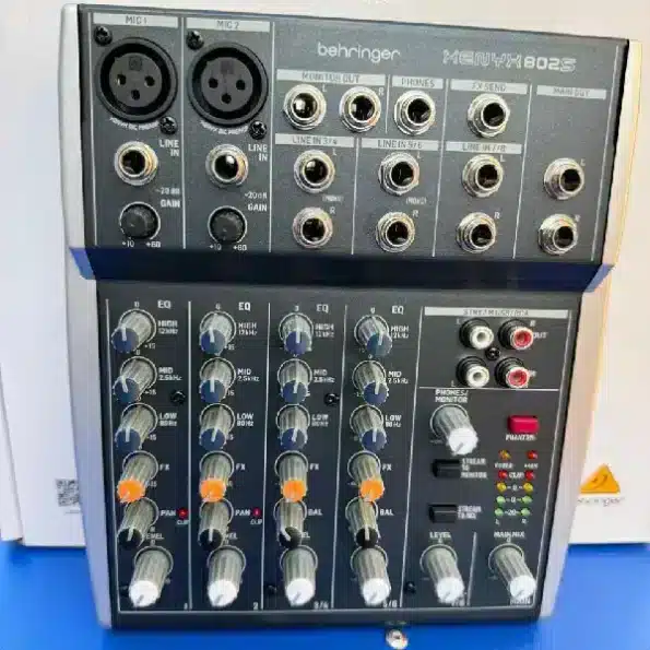 Behringer Xenyx 802S