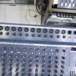 Mackie YA 1202 setup