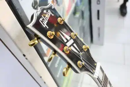 Gibson rhythm guitar