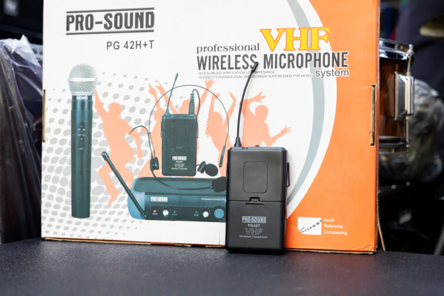 wireless VHF microphone 