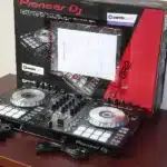 Pioneer DDJ SR2 performance pads