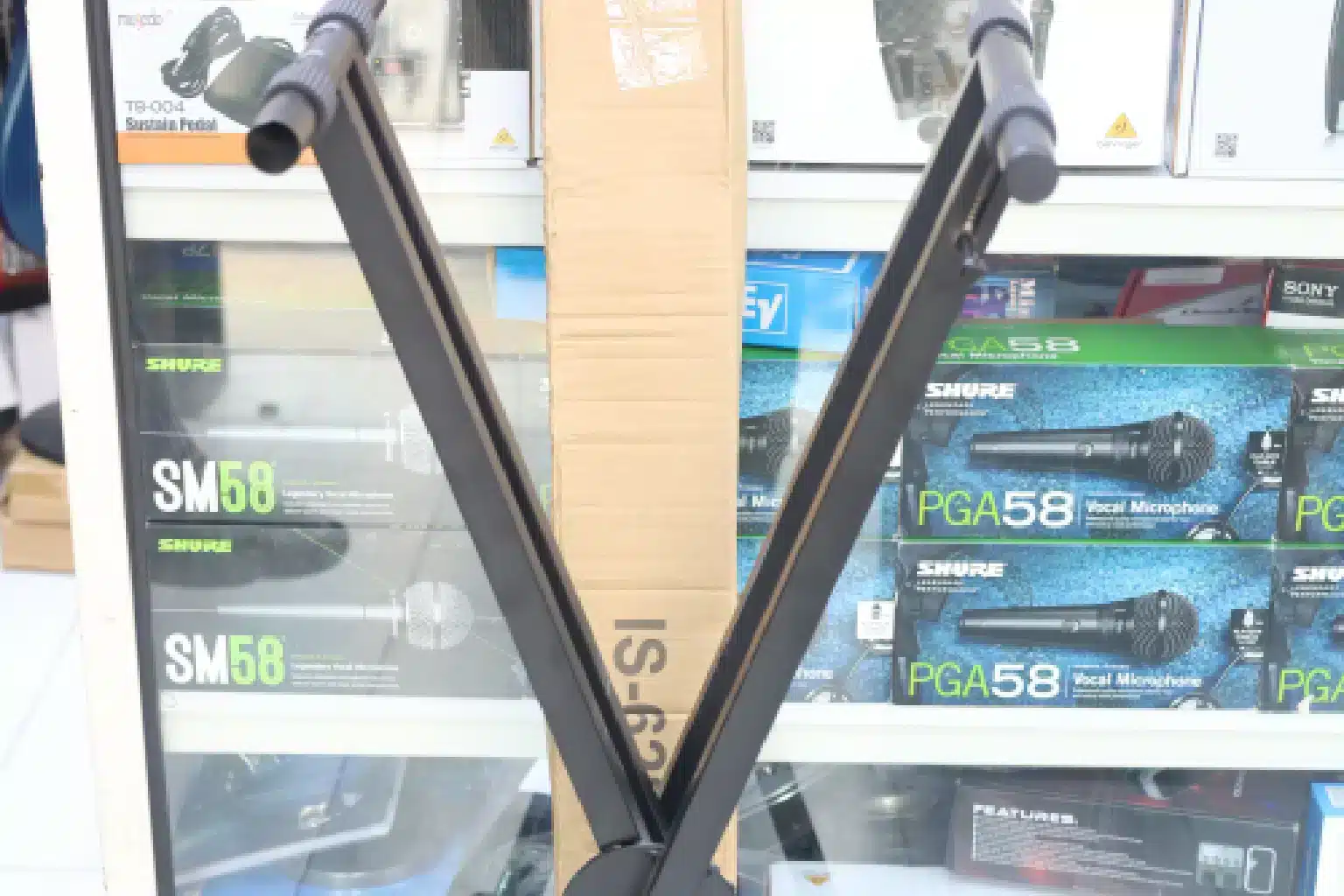 IS-622B stand weight capacity