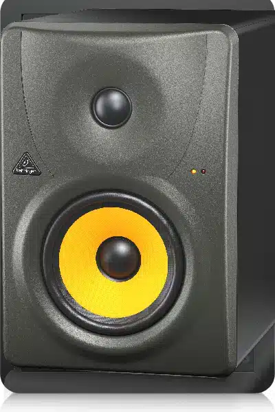 Behringer Truth B1030a